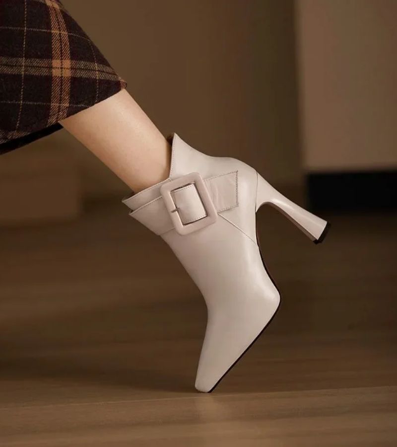 Ria - Auffällige Chelsea-Stiefelette