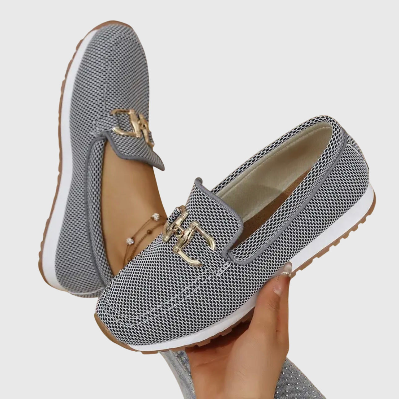Susie - Eleganter Pantoffel mit Goldakzent